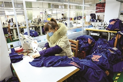 柳州時尚出海記 本土服裝品牌成功拓展美國零售市場